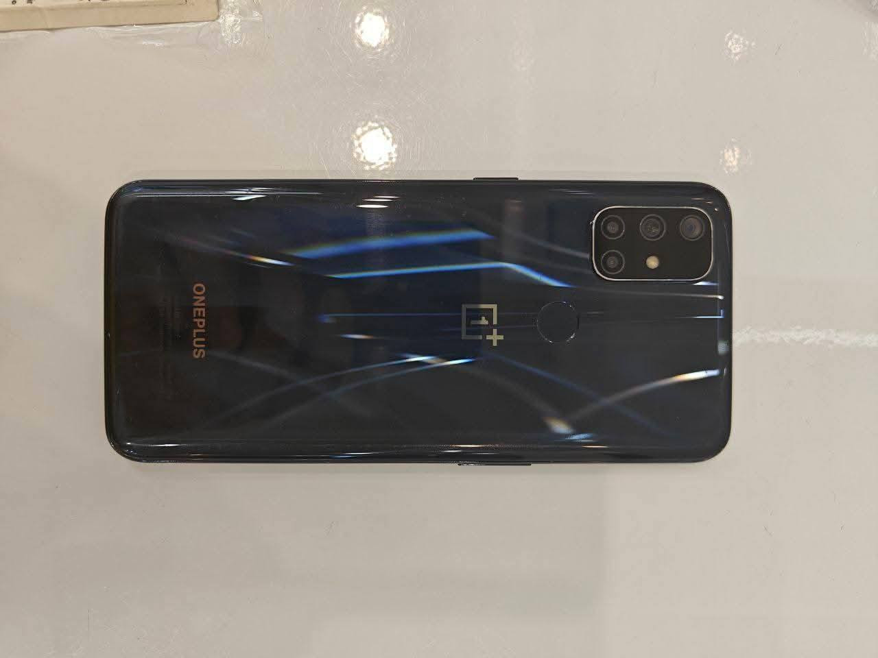 للبيع موبايل OnePlus Nord N10
الحالة: نظيف جداً – استخدام شخصي
الذاكرة: 128GB
الرام: 6GB
المعالج: Snapdragon 690
الشاشة: 6.49 إنج FHD+ بتردد 90Hz
الكاميرا الخلفية: رباعية 64MP
الكاميرا الأمامية: 16MP
البطارية: 4300mAh
الشحن: سريع Warp Charge 30W
النظام: Android

متوفر كافة الملحقات
متوفر توصيل لجميع المحافظات
السعر: 125 الف


**إذا كنت صاحب هذا الإعلان وتريد حذفه لأي سبب، رجاءا أرسل رسالة إلى الدعم الفني**