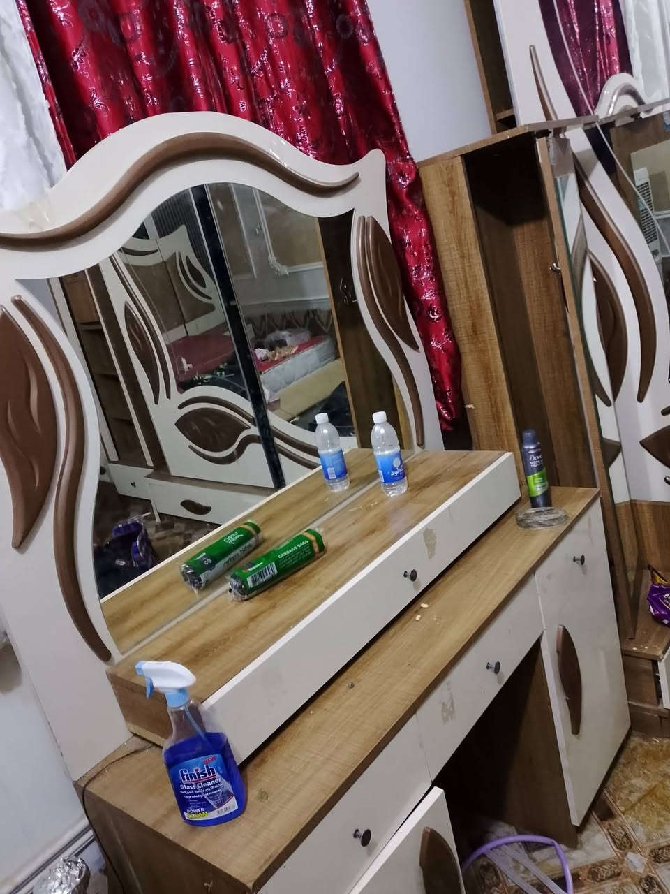 سلام عليكم غرف نوم تركي مستعجل بيع ***********
