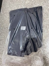 أرضيات كيا سورنتو • 7 راكب • آخر قطعة