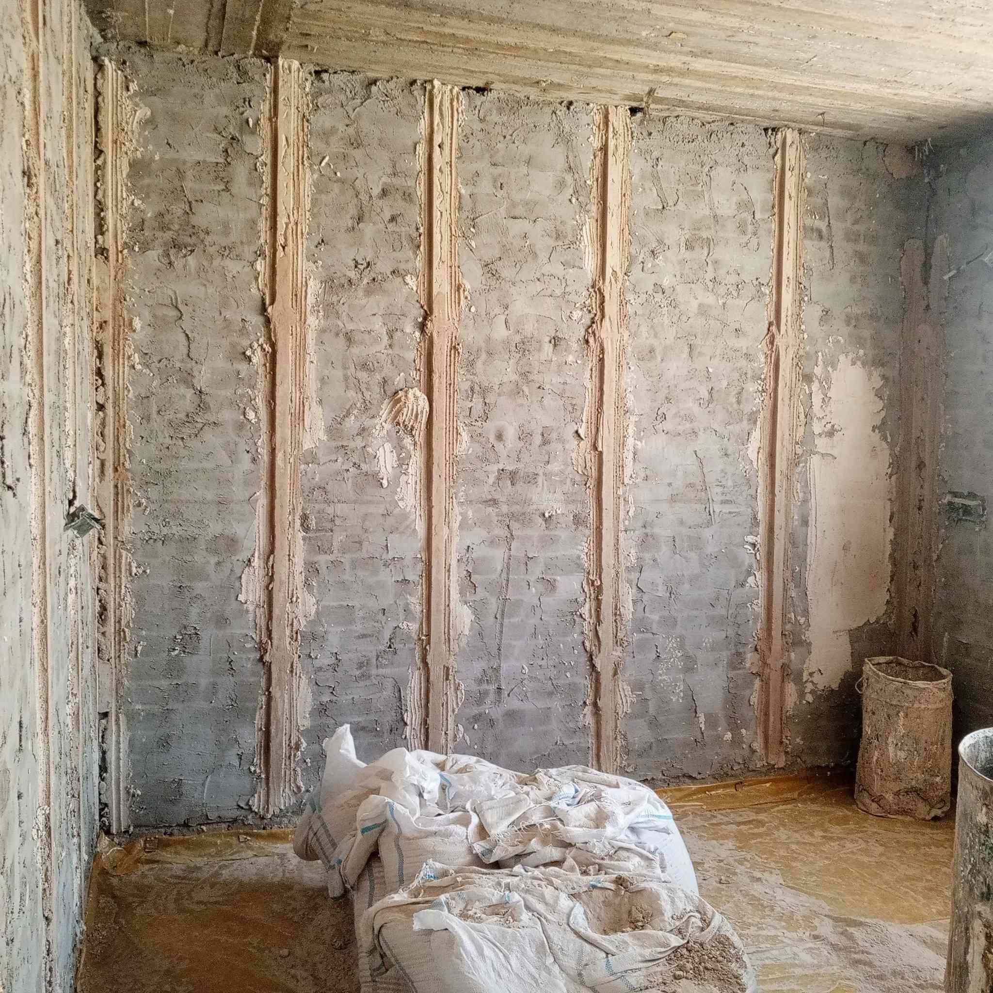 حياكم الله جميعن
عملي لبخ وجص وبياض شغل نضيف مصاطر خيط ليزر بغداد حي اور يا ستفسار حاضر ‏‪واتساب ***********
