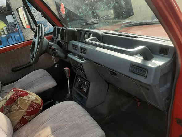 السلام عليكم جيب للبيع مكينه وكير هسه شادهن حداديه تخم تاير تخم ويل كهربيات كله شغاله سياره متعوب عليه سنتر لوك جام جوبي سياره موديل 95 رقم سليماني نكليزي سنويه ال 30 بسمي تريد وكاله تريد تحويل سياره متعوب عليه بشكل دفع ربا لوكير شغال سياره ما بيه شي ما يشتغل  سيبايه تفصال درع أمامي بلوجكترات اضافيه وبل عافيه عل يخضه مال جني سياره هاي جيته من تكريت وترايك وين ما جان 60 ومجال قليل مكان السياره العماره والشراي يخابر ويدلل وهاذه رقمي *********** *********** واسف عل الطاله
