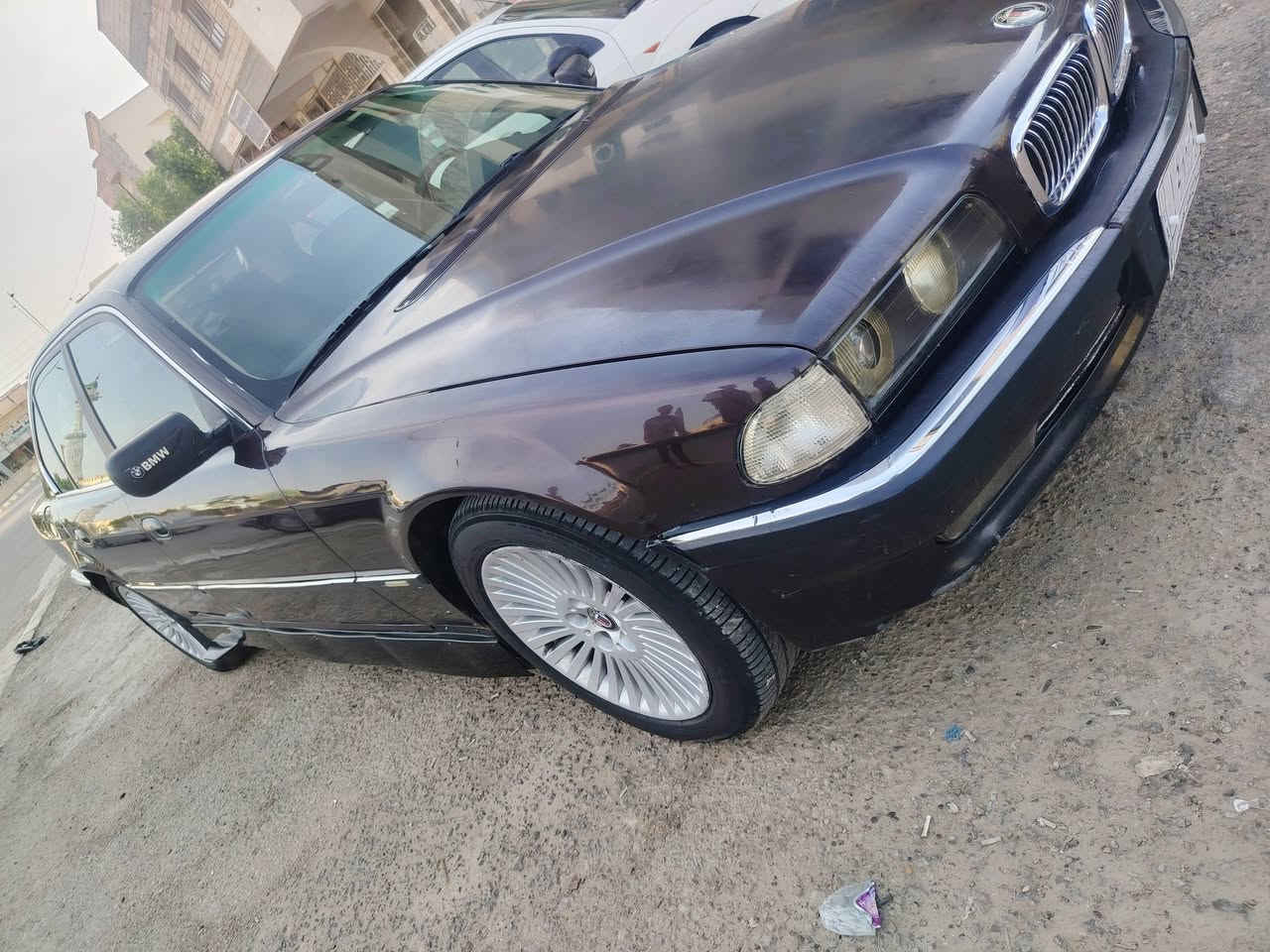 يالله سلام عليكم بي رقم صلاح الدين تحويل بيه وقت ام كاسحه موديل 97 اخواني السياره وضع الشركه سونار موجود وياها بيها براس جاملق صبق  شويه دخل جديد السياره تكون مواصفات سياره مال جنيه جديده محرك جديد كير جديد كهربائيات كلها شغاله سعره 50 بيه مجال مرواس يرهم حسب القناعه محرك 8 مكان هيت حي البكر رقم هاتف ***********
