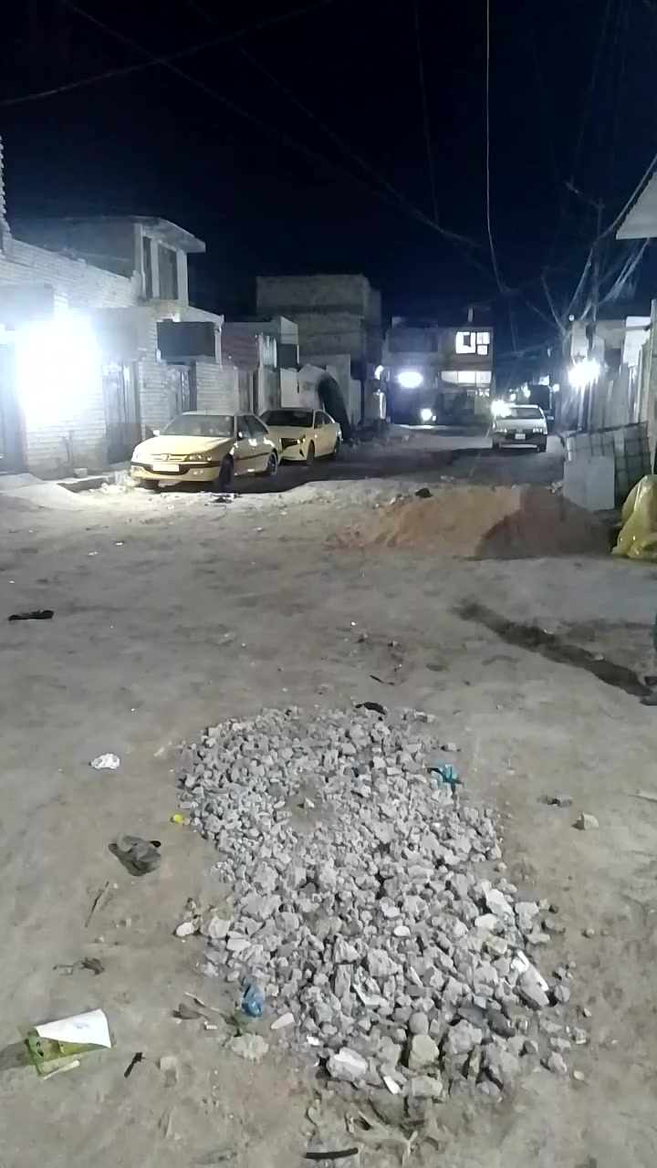 اعادت النشر بسبب الوعود الكاذبه
مشتمل للبيع في منطقه خضراء الدسيم المساحه 90 ..البيت جاهز من كل النواحي الفرع عرضه 11 البيت جاهز سيراميك والصطح اشتايكر ولجهد الخدمي نازل بلمنطقه والتبليط هاي الايام إنشاء الله ..***********
