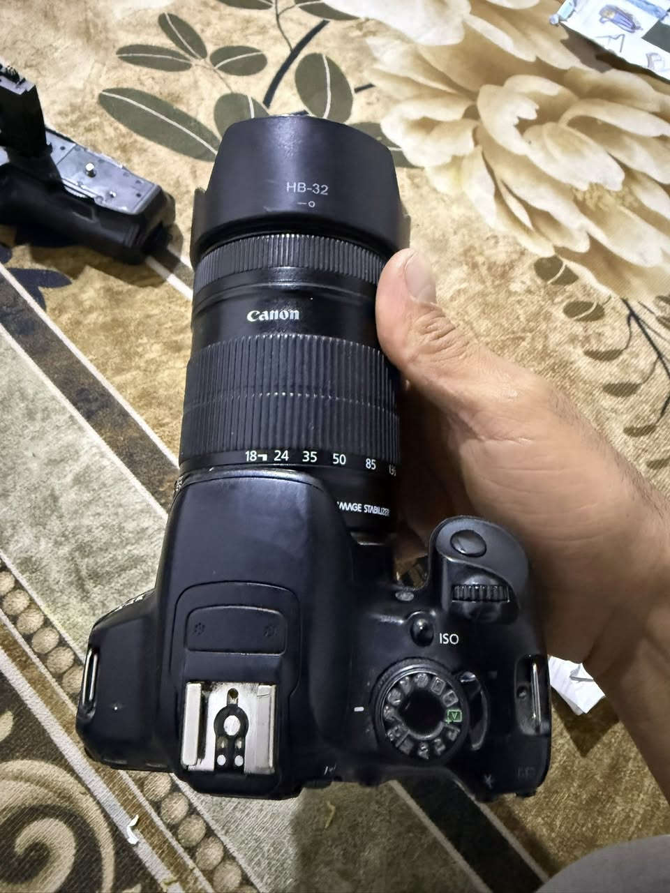 كامرا كانون D700
مع ملحقاتها  موضحات بالصور  ما يحتاج اشرح  الكامرا  شغله يخبل  مع  الزوم 75.300 
  للبيع   مكاني ديالى   رقمي *********** افحص بيدك  احسن  من الحجي 
اتصل وتدلل  
للعلم  لا يوجد توصيل
