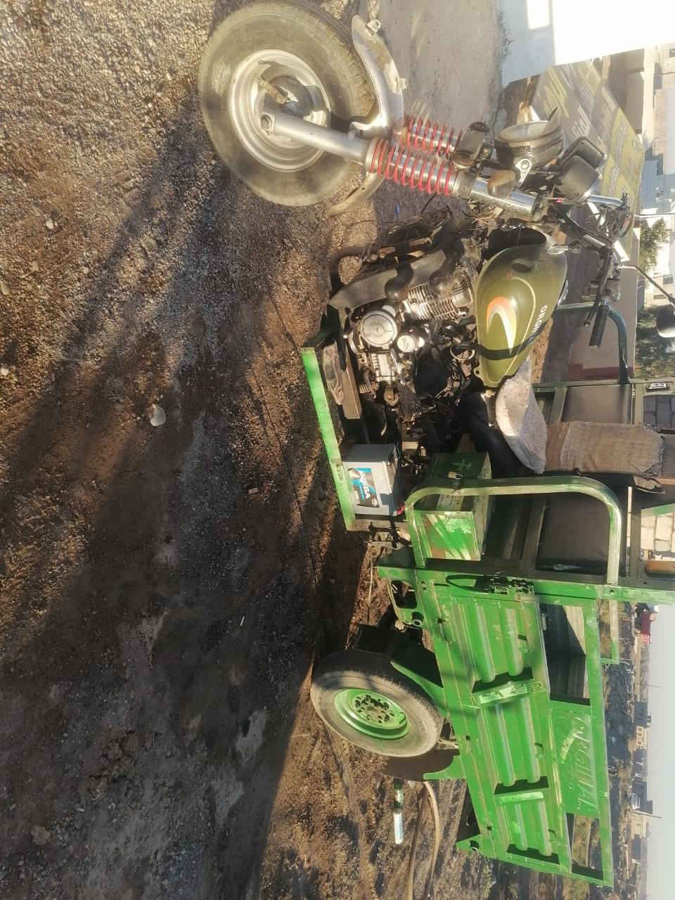 سلام عليكم  ستوته للبيع   بس معمر مىره وحده  كهربائيات شقاله كله   بكلايت شقال سلف شقال   سعر 650  بيه مجال  الطيبين  مكاني ناحية الشورة التواصل ***********
