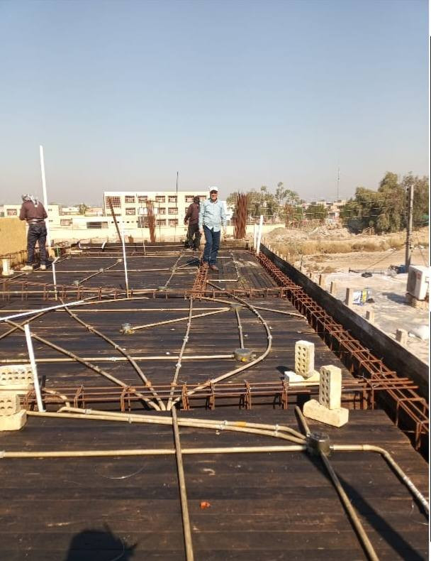 تنفيذ كهرباء لمنزل لاحد الاخوه مساحته 300m  نضام الكهرباء اوتوماتيك لكُل المنزلل
نضام الفوتوسيل اي اطفاء المصابيح اوتوماتيك عند ضهور الصباح
تصنيع جهاز لحماية اصحاب المنزل من السعقة الكهربائية كذلك النت مع نضام TV والكامرات
مع تحويل الكهرباء الوطنيه والسحب والمولد اوتوماتيك 
اسأل  الله ان يوفق الجميع. 
*********** .
