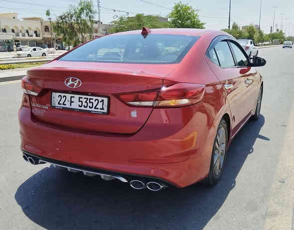 السلام عليكم 
النترا 2017 للبيع
كشن كهربائي 
رادار
بصمة 
فتحة 
تحديد مسار 
بيها قطعتين و بارد بالباب الثاني 
السيارة باسمي مكاني بغداد
سعر السيارة 128$ وبيها مجال 
رقم الهاتف ***********
