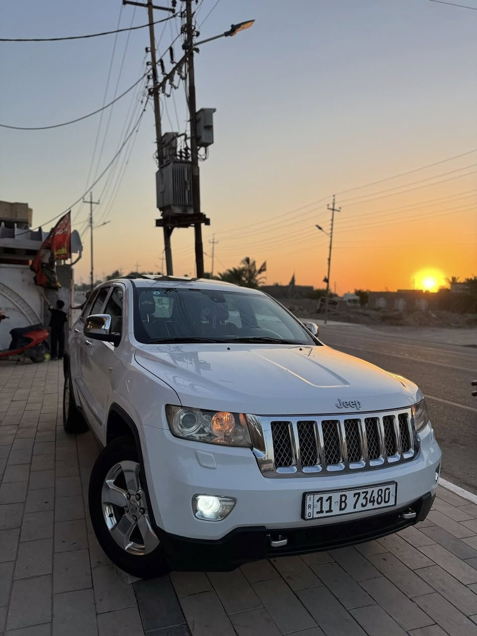 اللهم صلي عل محمد وال محمد#jeep_جيب موديل 2013 خليجية بانزين عادي المرغوب رقم بغداد بأسمنه مشروع وطني سنويه لغايه 2030 تحويل ثاني يوم حاضر مكفوله كفاله عاامة من ضربه وصبغ ووالتبديل والبارد بديها صافي بدون شخوط بدون رصعات  محرك كير جدد مكفولات ما مفتوحات شرط الفحص حداديه جديده تبريد ثلج ❄️ تدفئه تخم تاير جديد سياره كامله مابيها نقص ابد 
السيارة كامله مكمله من كلشي محرك وكير 3600 شرط ابيع ع الفحص اذا بيها برغي مفتوح مرجوعه تخم تاير ويل 18 جديد حداده جديدة 100‎%‎ تبريد وتدفئه كله شغال حجر صالنصه موجود السيارة حلوه وجديده وبلعافيه عل الياخذها والشراي يشلع عيوني❤️
السعرررررر 177 وبيها مجال حق الجيه
العنوان بصره للاستفسار عل الرقم ***********
