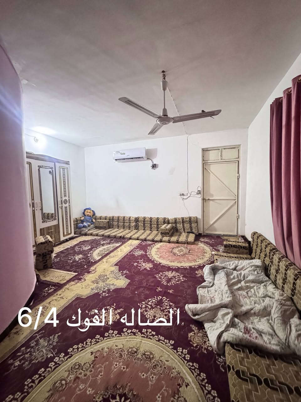 سلام عليكم بيت للبيع المساحه   (400)متر خطين مي خيطن كهرباء البيت ماشر طابو العنوان شارع معمل الغاز مقابيل حي الميكانيك رقم ***********
