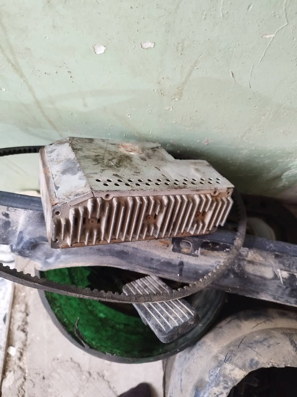 غراض الن ترة للبيع دمعة موديل ٩٤ تفصيخ العنوان واسط متوفر توصيل  ***********
