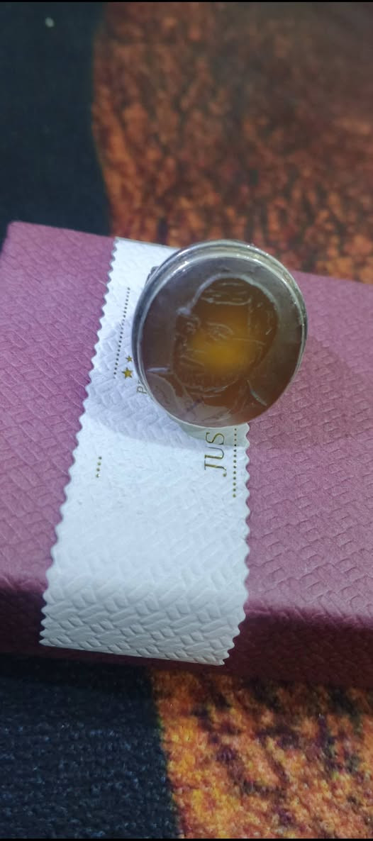 السلام عليكم 
محبس مشمشي زعفران صياغه ثقيله نحت صوره ابو مهدي المهندس رحمه الله للمهتمين نحت درجه اولى


**إذا كنت صاحب هذا الإعلان وتريد حذفه لأي سبب، رجاءا أرسل رسالة إلى الدعم الفني**