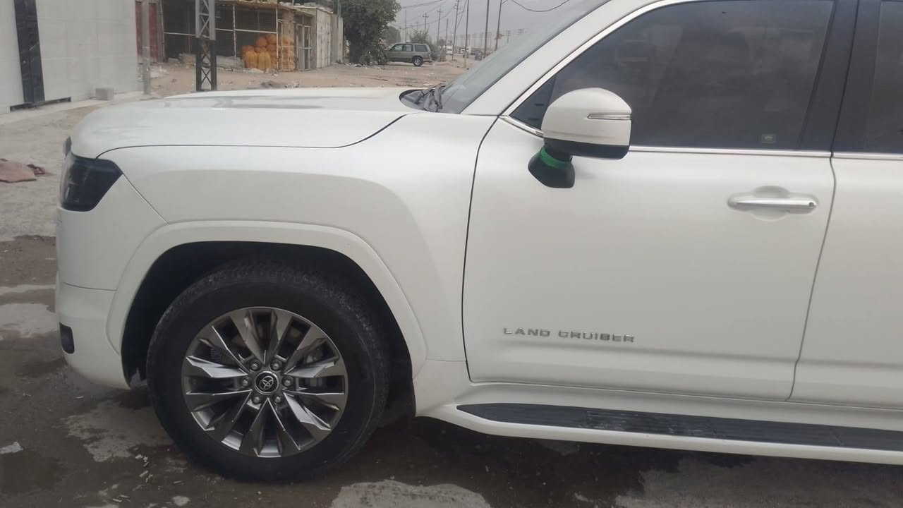 الاندكروز للبيع ٢٢ خليجي كفاله عامه 
المحرك تو تيربو ديزل 
كفاله عامه من البارد والصبغ والدحجه 
كير محرك حداده تبريد كله فول 
السياره جاهزه وخير من الله 
السياره ماشيه ٩٧ 
عنواني البصره ***********
