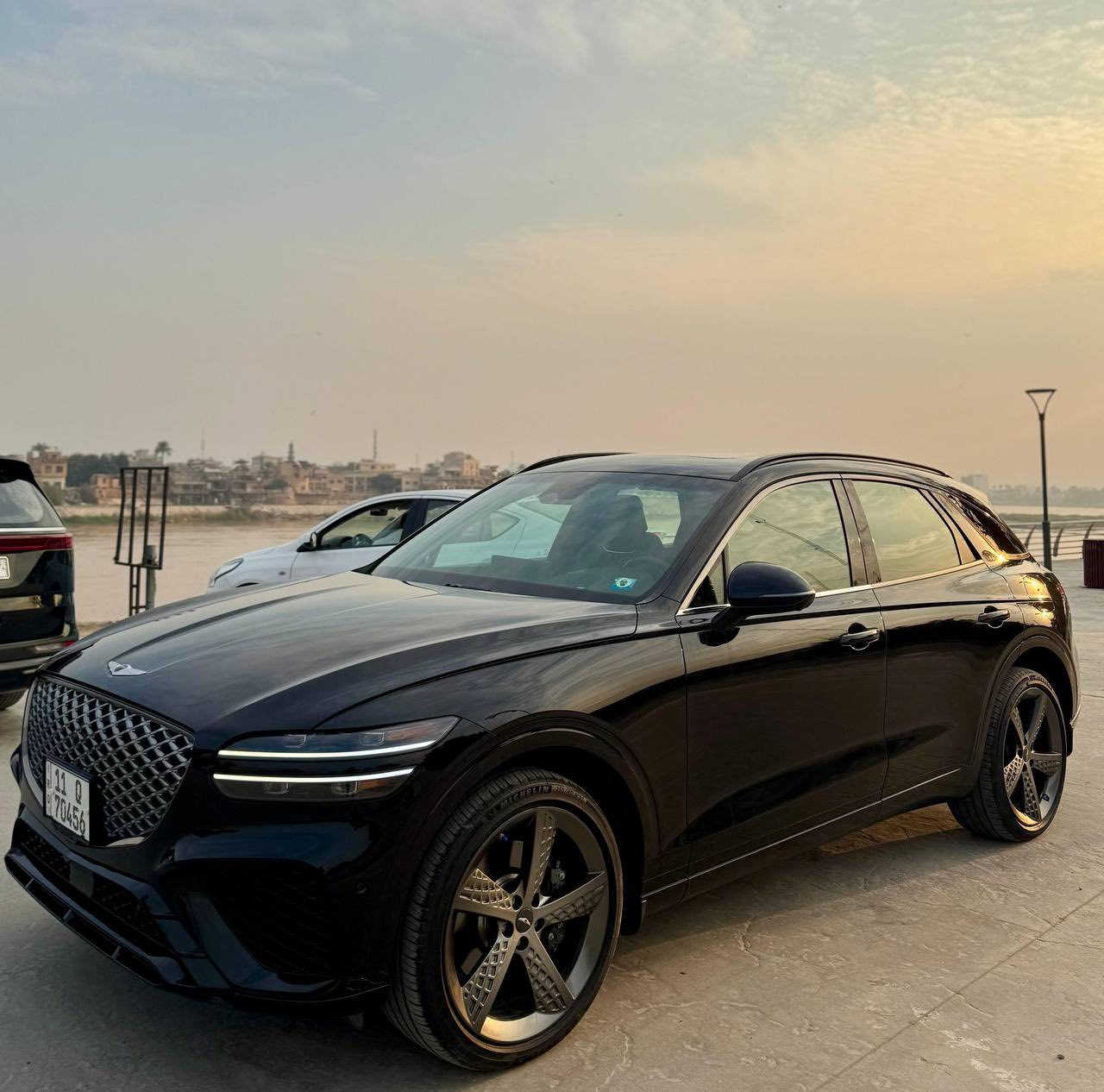 للبيع •: جينيسس GV70 2024 سبورت بريستيج ✅

سعرها ادخل ع رابط https://t.me/carssofiraq/16127

• المحرك: 3.5 توين توربو – 6 سلندر ماشيه 32 الف كيلو موديل 2024
• الدفع: AWD
• اللون: أسود
• الحالة: ممتازة
✨ المواصفات:
– فل مواصفات (سبورت بريستيج)
– شاشة كبيرة وعدادات ديجيتال
– جلد مع تبريد وتدفئة
– أنظمة أمان ومساعدة سائق
كشنات تدفئة وتبريد ومساج
– فتحة سقف بانوراما
– نظام صوت ممتاز
– بصمة وتشغيل زر
تحرك بالريمونت
بردات خلفية 
داتا شو وبعد بيهه هواي موصفات فول للاخير اعلى فئة بالبرستيج
🔧 ملاحظة
السيارة حادثهه  بجهة أبواب السائق فقط،  وبارد جاملغ خلفي وتم تصليحها تصليح كامل ونظيف،  وبيهه قطعتين كلير من امريكا جاملغ وباب وما بيها أي تأثير لا على الشاصي ولا على الميكانيك.
📄 السيارة جاهزة بدون اي نقص 
*********** رقم تلفون 
مكانهاا بغداد
.
.

🚗اعرض سيارتك ع اقوى قناة تلكرام للبيع و شراء سيارات ادخل ع رابط 👈 https://t.me/carssofiraq
