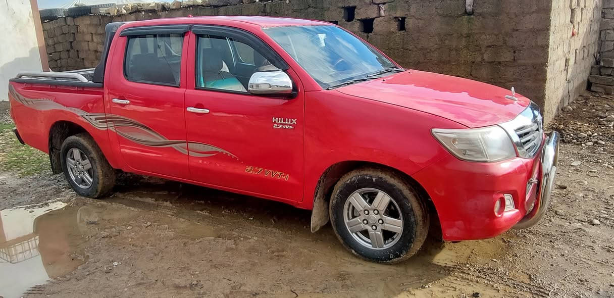 تويوتا 2013 كويتي شاصي 19
رقم كربلاء مشروع وطني شرط التحويل بيها صبغ صفحه +السقف 
البجم كله كبس
شاصي شرط ..صدر جديد ..محرك مامفتوح بي بداية تبخير 
مكان السياره الموصل 
السعر 145
***********واتساب
***********
