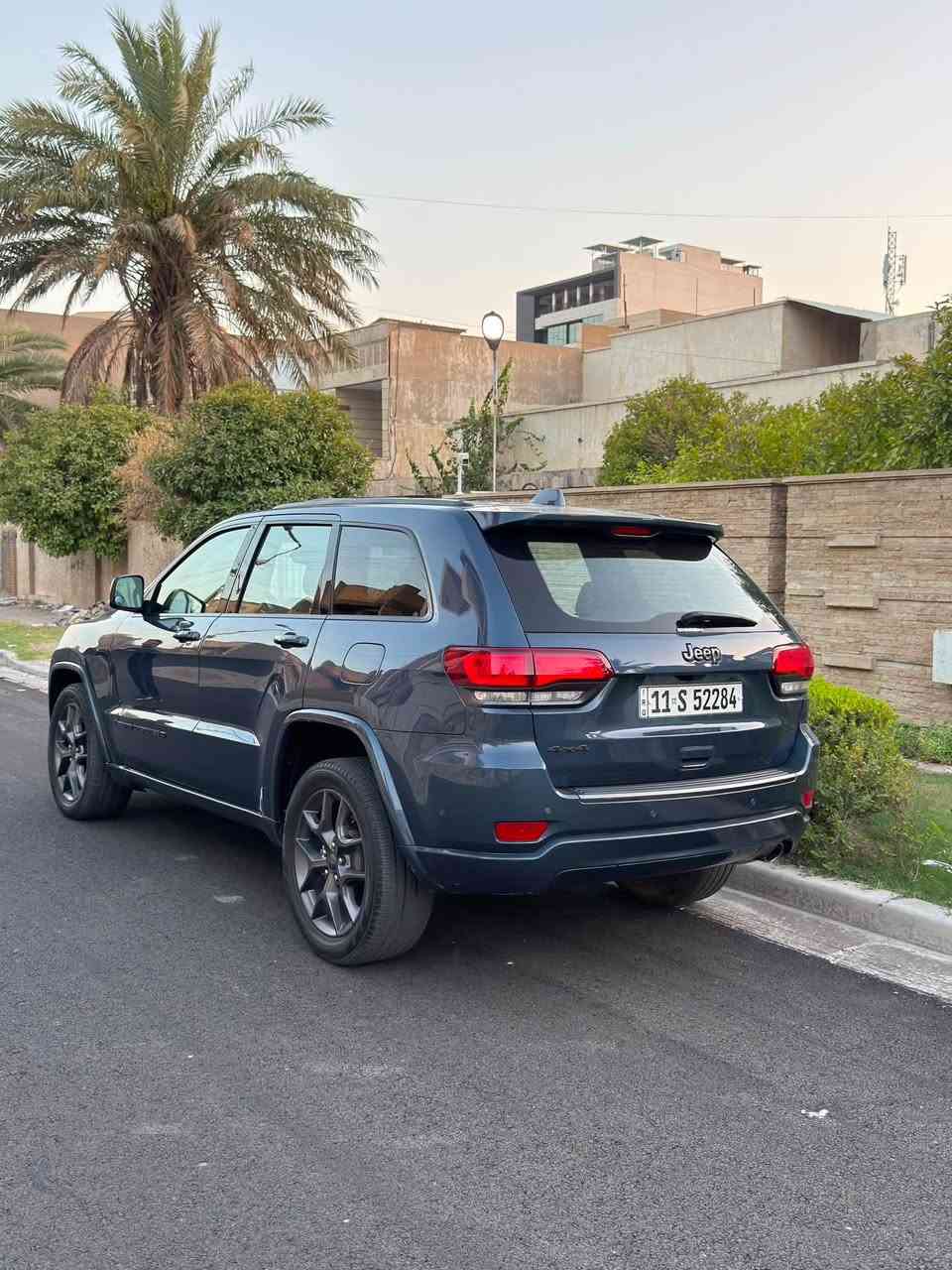 سلام عليكم
جيب 2021
ثمانينية
فول للاخير رادار امامي
كشنات  جلد كهرباء وتدفئه وتبريد 
رادار خلفي جانبي
بانوراما
ستيرن كهرباء وهيتر
دمام خلفي
حساسات امامي. خلفي
فوول للاخير
حادث موضح جاملغ مبدل لون فقط بدون صبغ 
دعاميات صبغ فقط 
ايرباك راجع سستم 
مكفوله من دواخل 
بدون اي نقص 
ماشيه 54 كيلو
***********
سعر السياره 26000$
السيدية
