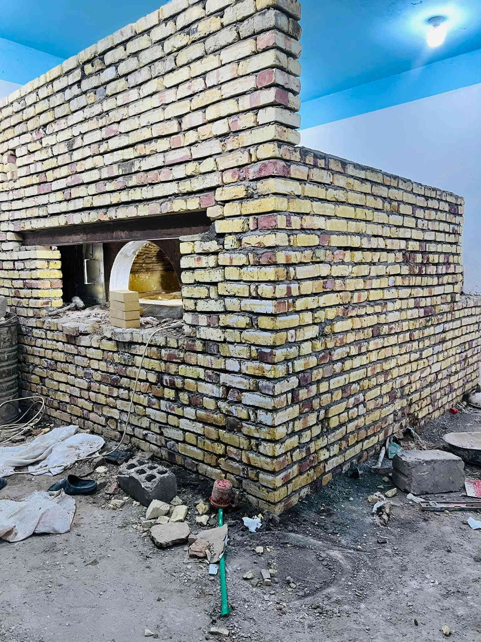 بسم الله الرحمن الرحيم
يالله يارزاق
اسحاق وحسنين الكواز
مقاولات وبناء جميع انواع وأحجام الصمون الحجري 
وافران البيتزا
وتنانير الخبز وتنانير المندي. 
لجميع محافظات عراقنا الحبيبي. مهنتنا ابن عن جد

اولآ. ضمان العمل لا يقل عن 20 سنه. 
ثانيآ. العركجين مالتنه طين وفرشي.  
ثالثآ. طابوك الدبان تركي اصلي يتحمل درجه حراره 1200 إلى 1400 
رابعآ. قله في اصراف الوقود. 
خامسآ. كادر عمل متميز ومتخصص في بناء الأفران.
سادسآ. الباب والسجه والقوس من النوع الثقيل. 
للاستفسار اكثر الاتصال على الارقام. 

يوجد وتساب ***********
يوجد وتساب ***********
