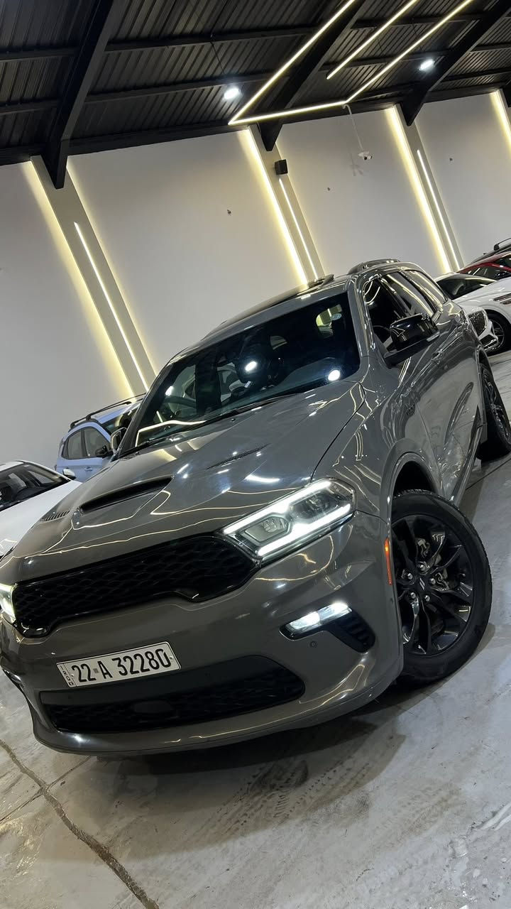 بسم الله ما شاء الله توكلنا على بركة الله.
#معرض ميرال لتجارة السيارات🇮🇶 
______________________________________
#اعلان_بيع_سيارة
🔷السيارة : دوج دورانكو R/T Max
🔷سنة الصنع : 2023
🔷اللوحة : اربيل
🔶السعر :310 ورقة🔥
🔷الضر: طرف الجاملغ والبنيد. (صور السونار مرفقة بالاعلان)
🔷ضرر الايرباك : دركة ودشبول.
🔷رقم الشاصي :1C4SDJCT5PC601485
______________________________________
🔷المواصفات: R/T Max 1/1 
🔹حجم المحرك 8 سلندر 5.7L 
🔹عداد المسافة 50 الف ميل
🔹فتحة سقف
🔹رادار امامي وجانبي وخلفي
🔹تنبيه الخروج عن المسار 
🔹حساسات امامية و خلفية
🔹ستيرن كهرباء
🔹جنطة كهرباء
🔹كراسي جلد
🔹تبريد وتدفئة الكراسي الامامية
🔹تدفئة الكراسي الخلفية 
🔹كراسي كهرباء
🔹ويل كب حجم 20 انج مع اطارات بحالة جيدة
🔹وضعيات قيادة
🔹لايتات LED بالكامل
🔹شاشه تحكم بالايعازات
🔹تحكم ستيرن جهتين
🔹بصمة ابواب وتشغيل وتشغيل عن بعد
🔹مع باقي المواصفات الاعتيادية
————————————————————————
☎️ الاتصال :
***********
فضل الجشعمي 
***********
احمد الشمري 
📍النجف الاشرف -مدينة المعارض القديمة  - قرب معمل الخياطة 
#دوج #دورنكو #دوج_دورانكو #دورانكو ‎
