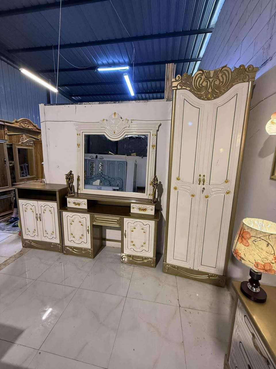 غرفه صاج داخل خارج صاج
صبغر حراري ابيض 
السعر مليون ٢٥٠ مليون ١٠٠ قفل 
شد نقل داخل بغداد مجاني 
نضافه ٩٥ فول نضافه
تسع قطع
مستعمله قيلي


**إذا كنت صاحب هذا الإعلان وتريد حذفه لأي سبب، رجاءا أرسل رسالة إلى الدعم الفني**