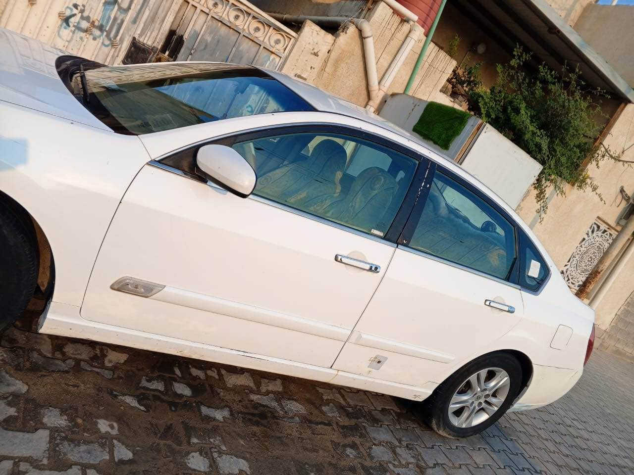 رينو سفران مكفوله رقم بصرة بأسمي سيارة نضيفة واستخدام شخصي بيها شاشة وكامرة تدعم ابل كار بلي 
عنواني التنومة حي الجامعة للأستفسار *********** 
والسعر 74 وبيها مجال البصرة, العراق
