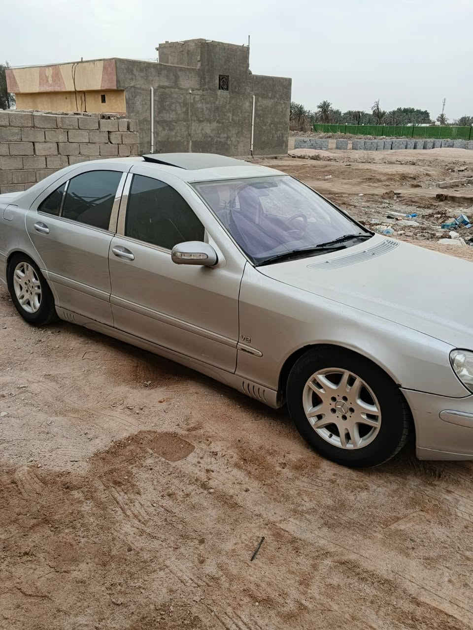 السلام عليكم
 غواصه مديل 2002
رقم واسط
تحويل مباشر 
مواصفات فول
جوبلس
مكينه8سلندر 
حساس خلفي امامي
سنويه لل27
مشروع وطني
كشن تبريد
تدفئه تبريد شغالات فول
حداديه 100/100
لايت زنون
مارسدس باب قصير باب شفط
مواصفات غني عن التعريف 
السعر 110وبيهه مجال بسيط
 العنوان البصره ابو الخصيب مامتواجد على نت انه مكلف بنشر الرقم ***********
