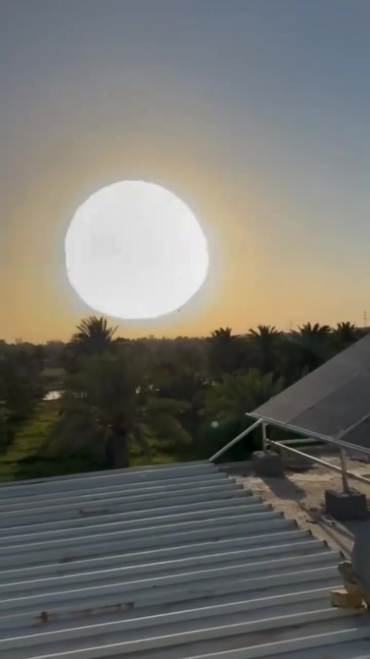 تجهيز وربط منظومة 12 امبير ليلي 12 امبير نهاري 
6 لوح لونجي 
انفيرتر 6 kW 
بطارية 10kw
يتوفر  نظام الاقساط للمنظومات
العنوان / الشارع الجديد مقابل المدينة الرياضية 
مكتب محسن ملا طلال 
***********
