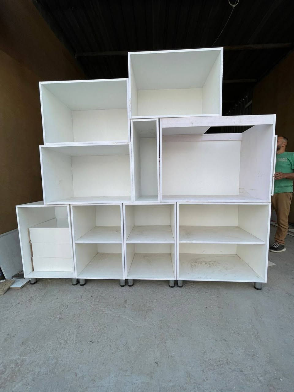 السلام عليكم الى اصحاب المعامل والمعارض والشركات
عمل كابينات مطابخ mdf وفوم وبلايوود 
لوح تركي 18 ملم [صيني ايراني ما اشتغل]
ثقيل وظهر 5 ملم وجهين
تجهيز مطابخ تركية واسبانية وايطالية
عمل فاترينات للصيدليات والكوزمتك 
عمل كناتير وغرف نوم  
بأسعار مناسبة وتجهيز بفتره قياسية
نضافة ودقة
يتوفر خدمة توصيل لجميع محافظات العراق🇮🇶
للأستفسار المراسلة او الاتصال 
العمل بالنقد فقط
***********✅
