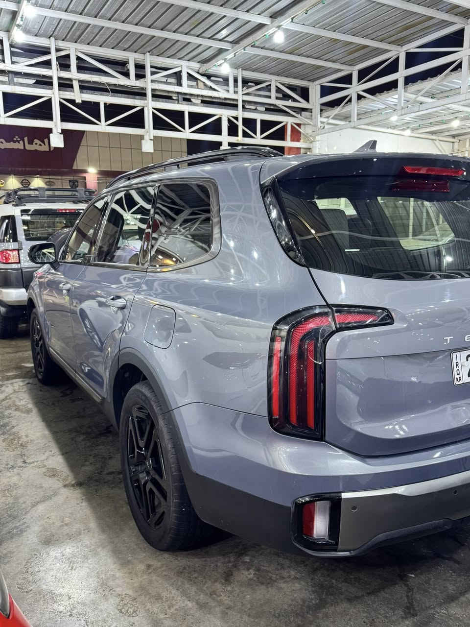 سلام عليكم
كيا تيلورايد 2023 
فول مواصفات 
تدفئة تبريد كشنات ودركة 
فتحة 
تحكم ستيرن 
حساس
شاشة 
فور ويل 
انضمة قيادة (كومفورت_سبورت_نضام الثلوج )
ومساعدة بالمنحدرات 
ابل كار بلاي 
رقم اربيل تحويل ثاني يوم 
العنوان بغداد حي الجهاد 
للتواصل 
***********
السعر (24200 )وبيهة مجال للشراي
