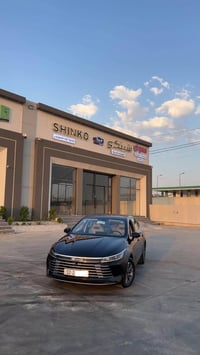 🚗 للبيع  بي واي دي — دستروير 2025 هايبرد  🌍  •   🛣️  المسافة المقطوعة ...