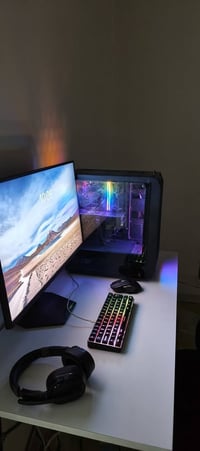 سيت اب كامل للبيع الحاسبه  (pc)  مواصفاتها  كرت شاشة: NVIDIA GeForce R...