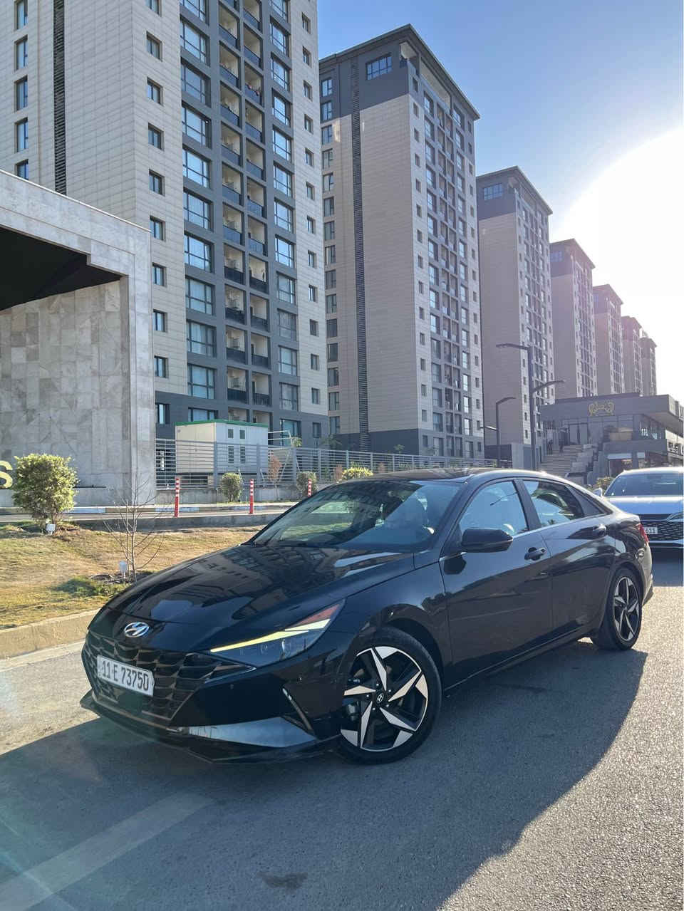 النترا 23 هايبرد للبيع فول مواصفات فتحه بانوراما كشنات كهرباء وتدفئه وتبريد حادثها بسيط جدا ايرباگات سليمه رقم الشاصي موجود بالصور 
***********
مطلوب 157 بغداد, العراق
