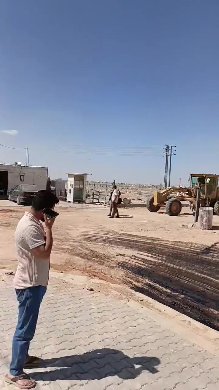 تم بحمد الله المباشرة بأعمال التبليط مجمع ابو تراب السكني للمرحلة الثانية ، والعمل مستمر بوتيرة عالية ودقة في التنفيذ وفق المواصفات المطلوب


**إذا كنت صاحب هذا الإعلان وتريد حذفه لأي سبب، رجاءا أرسل رسالة إلى الدعم الفني**