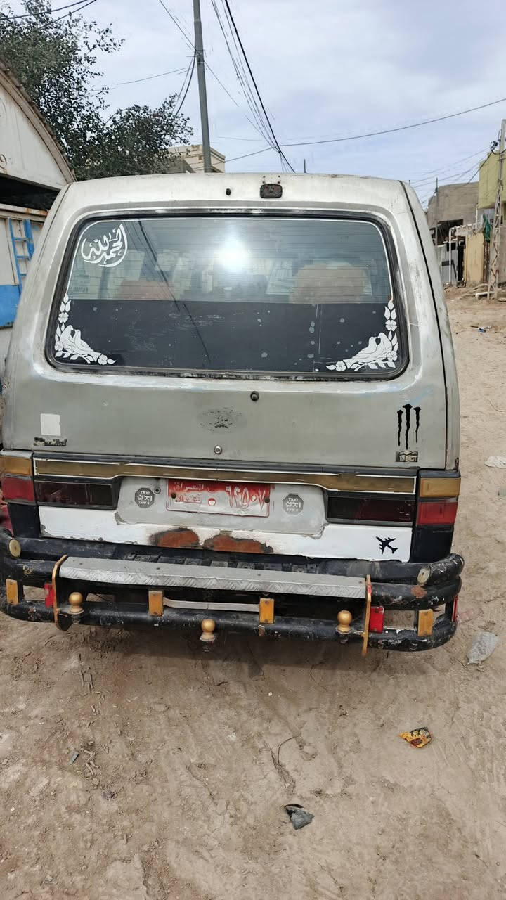 السلام عليكم كيه بسته للبيع م93 مكينه كير اكسل مكفولات تخم تاير حداديه نص عمر كهربائيات كله شغاله سنويه عضم صاقطه ب23مصفره مرور عليه هيئه 200الف دوشمه جديده راعي موجود بس ماوصله السعر 22وبيه مجال سياره جاهرزه مكان ديوانيه ***********
