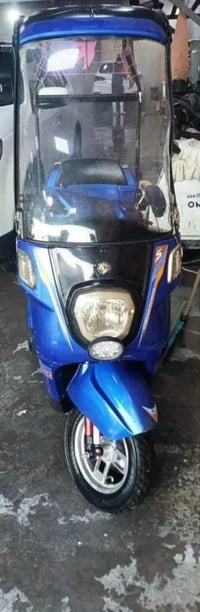 دراجه شحن للبيع نظيفه كلش تستخدم لكبار السن وذوي الاحتياجات الخاصة للا...