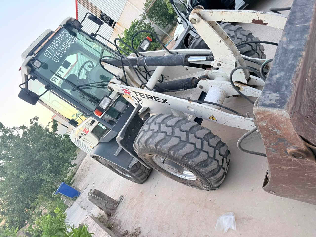 لبيع شفل زبلن حجم ٨٠موديل ٢٠١١رقموسنويه سليماني فول موصفات مشتغل ٧٠٠٠لاف صاعه سعر اتصل مكان خانقين جلولا ***********

