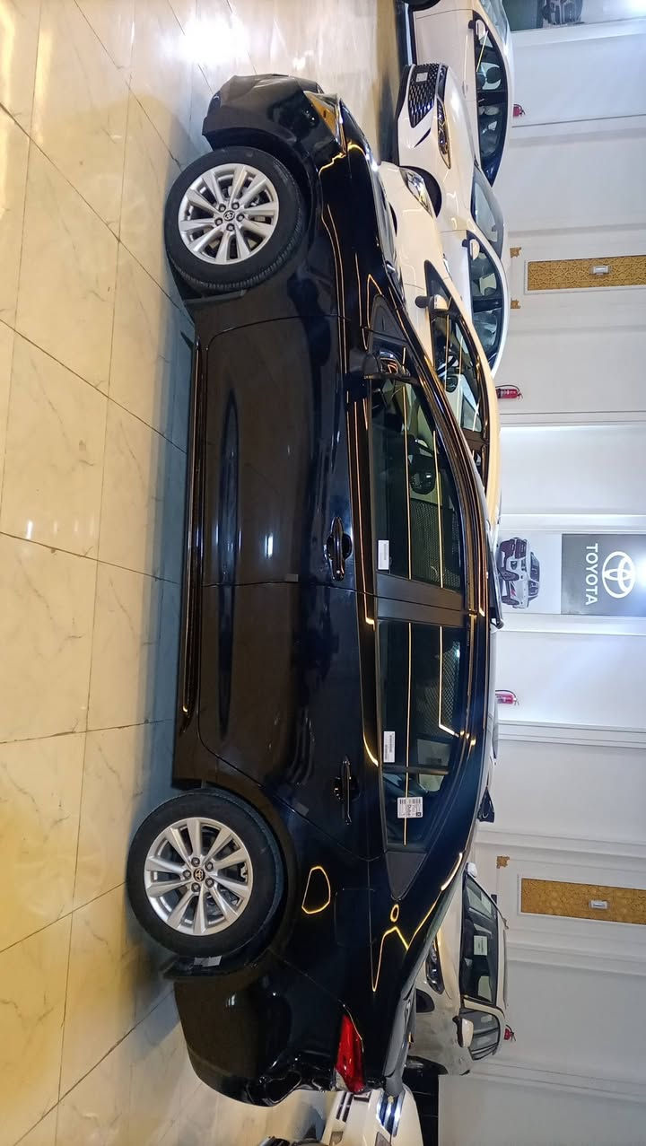 كورولا امريكي 2024 رقم نينوى الجديد ماشية 40 ضرر بونيد بي صبغ وداير خلفي وبيها بارد مكانين فول بصمة كشن حار بارد بصمة فتحة استيرن هيتر السعر 140 وبيها مجال للاتصال *********** / ***********
