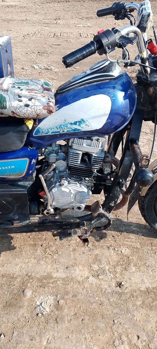 سلام وعليكم ستوته لبيع موديل 20 اوراق أصولي مكفول شاصي ركبه من كلشي ستوته محرك لا تنقيص لاتبخير ستوته خير من الله سعر 1300 مكان واسط العزيزيه رقم ***********
