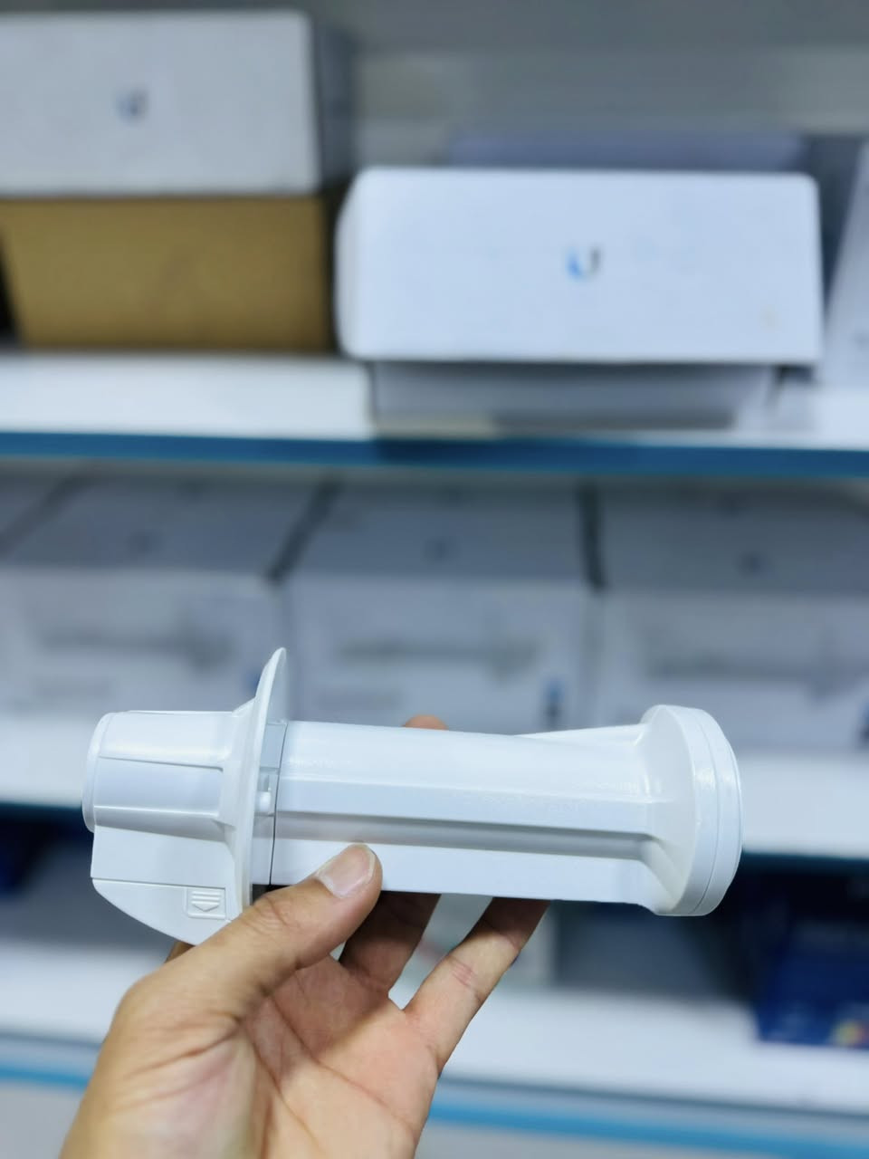 السلام عليكم توفر من جديد بور بيم جديد اصلي وليس مقلد ومستخدم***********
جديد نقص محوله فقط 
مستخدم نضافه عاليه 
كميات خير من الله *********** توصيل لكل العراق
