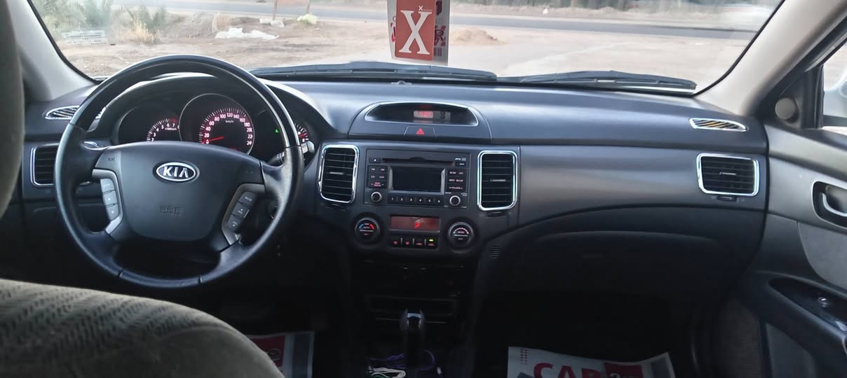 سلام عليكم للبيع كيا اوبتما موديل 2009 كفاله عامه خليجي مكينه 2000 فول مواصفات فتحه سقف حساس خلفي اشاير بل مري تحكم ستيرن برده خلفيه بلاد جهاز بريك يبس موازنه استيراد خاص سعودي لسياره مال جناي معايزه برغي خابر فول مواصفات واحد على واحد لاستفسار *********** مكان حله الحمزه
