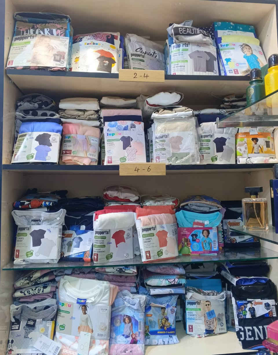 متجر مريومة للألبسة الالمانية الجديدة 
رجالي ... نسائي ... ولادي ... بناتي ... اطفال ... حديث الولادة
ماركات أوربية ... بأنسب الاسعار 
خدمة توصيل لكل المحافظات


**إذا كنت صاحب هذا الإعلان وتريد حذفه لأي سبب، رجاءا أرسل رسالة إلى الدعم الفني**