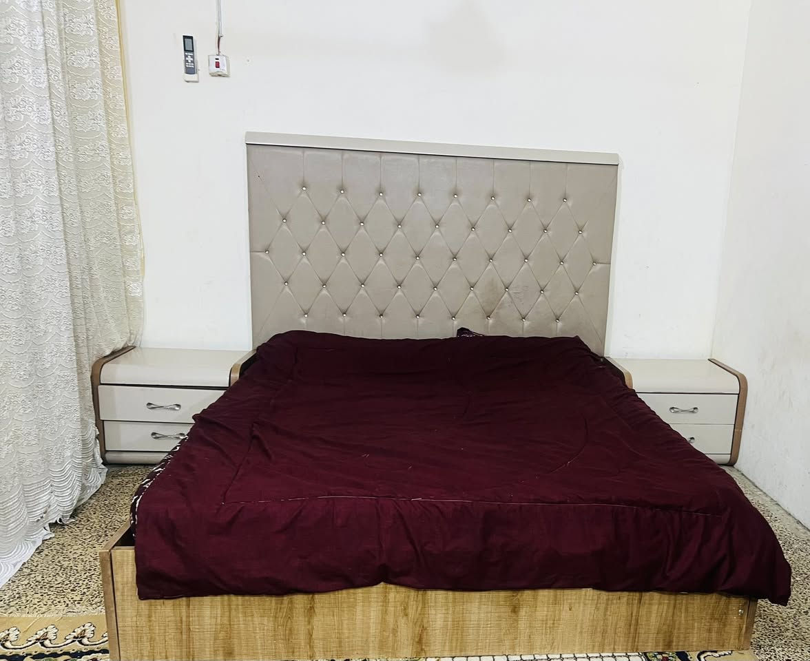 غرفه تركي كلش ضخمه وياه طابوريه او زاويه مرايه قلابه سعر قفل 650


**إذا كنت صاحب هذا الإعلان وتريد حذفه لأي سبب، رجاءا أرسل رسالة إلى الدعم الفني**