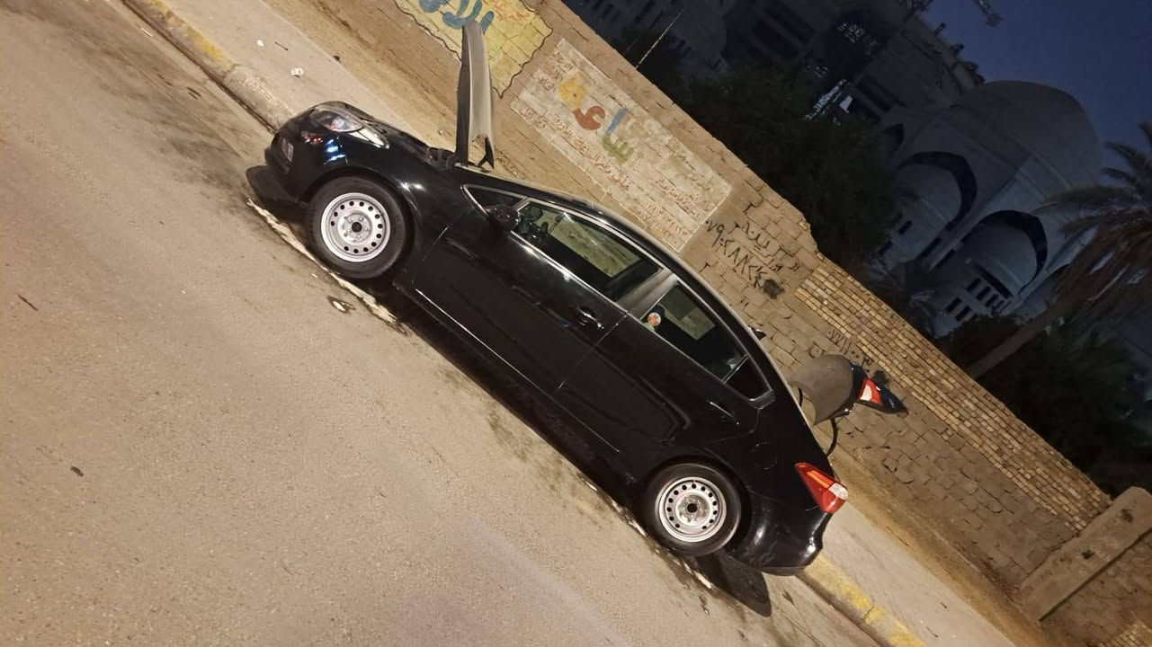 السلام عليكم مرة خصت مدير الكروب كيه فورتي موديل ١٦ ليبل واحد السياره ماعدا البنيد مبدل فقط حوض مكفول تكم مكفوله الشواصي مكفوله السعر 95 وبيها مجال قليل والسياره بأسم اخوي واخوي متوفي وجاي اراجع بقسام الشرعي يكمل القسام الشرعي تتحول السياره مكان السيارة بغداد حي العامل 
رقم الهاتف:***********
