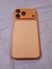 ايفون اماراتي • مو كوبي • شارع المطار