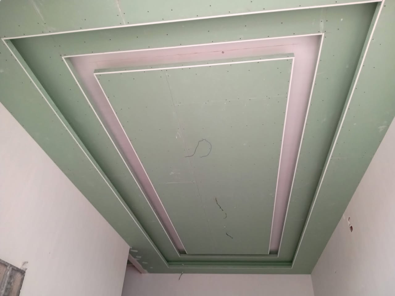 ✨صبغ وديكورات كربلاء ✨
كادر مصرى. متميز.  
صبغ  جميع الجدران. وطلس الجبس مبورد 
صبغ جميع. الابواب الخشبيه. والحديد 
بكفاءه عاليه 
صبغ. جميع. الوجهات.  
تنفيذ ديكورات.  داخليه و خارجيه بالشكل المناسب والمتناسق مع الزوق 
متميز.   فى.  سرعه التنفيذ 
ومصداقيه المواعيد 
للتواصل.***********
