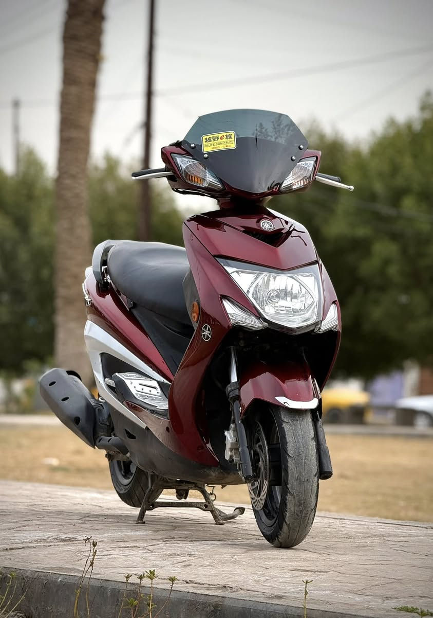 سكنس فحل نوزل خطين لد حديث الدراجة جديدة كلش ومكفولة كفالة عامة ماشية 50 الف شلعة معدل بريكات صوت مكينةكهربائيات كلهة بشرط وكو فديو مصور الدراجة من التشغيلة وداير مداير ولمكينة وكلشي الي يحب ادزلة الفديو يراسلني واتساب اوراقها كاملة مال معرض ومنفيس لكلي شبيهة مابيهة كاملة مكملة وايشي خلاف الصور ولفديو تجي تاخذ كراويك وتروح السعر 975 وبيهة مجال مكاني بغداد البياع
 ***********
