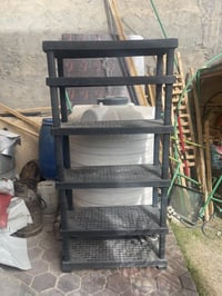 ارفوف استخدام قليل  العدد 5  الرتفاع 1متر و185س العرض 90 للاستفسار اكث...