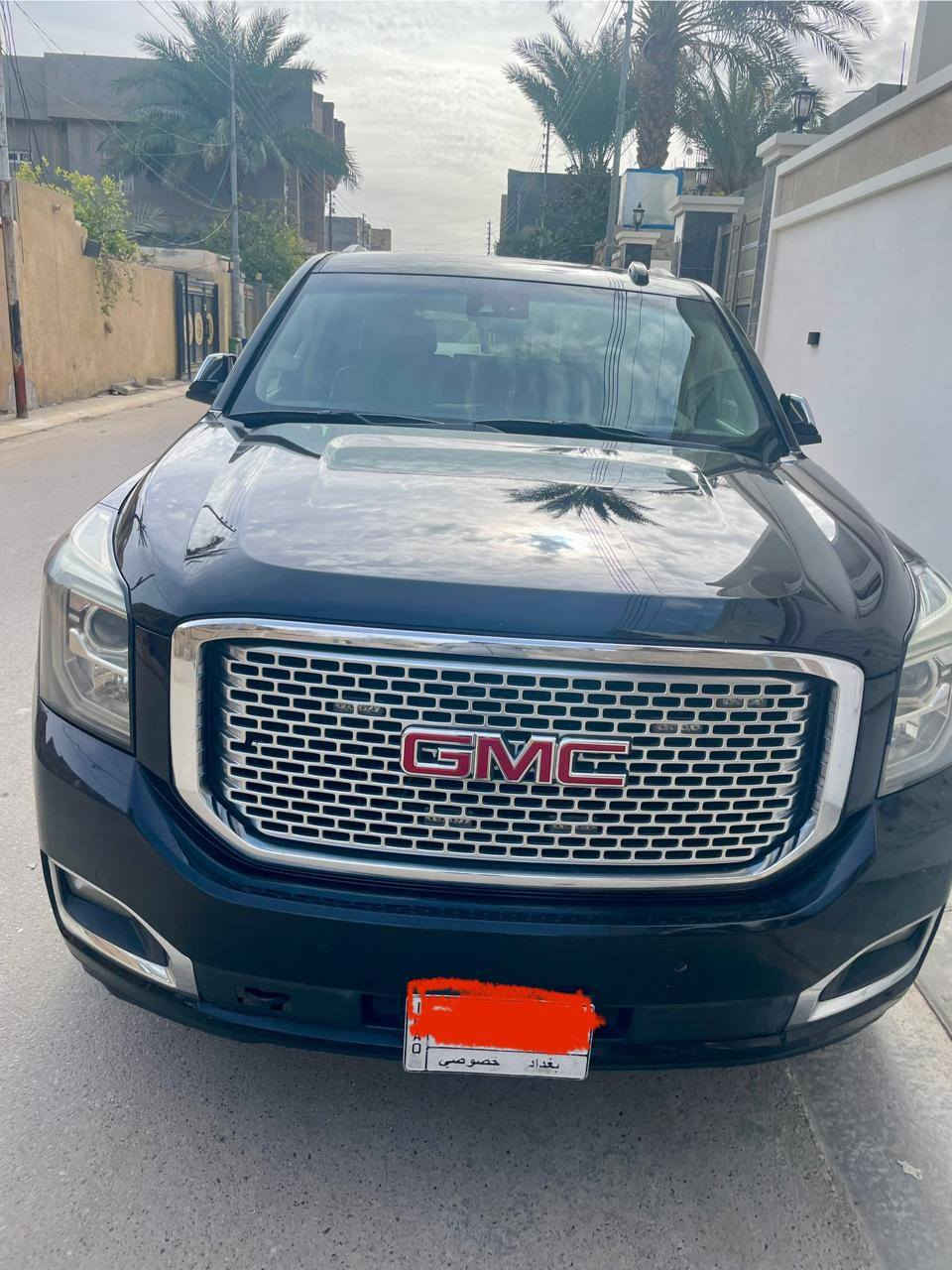 جي ام سي -يوكن -دينالي -اعلى فئة -كامل مواصفات -موديل 2016-اسود
محرك 8 سلندر 6200
طقم وبل اصلي22
اشارات داخل المرايا مع حساسات اجتياز 
حساسات امامي وخلفي اصل
قبغ الجنطة كهرباء شفط مع حساس الفتح بواسطة القدم
بصمة 
قاصة مخفية 
ثلاجة 
دوسات كهرباء قابلة للطي 
عارضة للبيانات على الشاشة الامامية 
ستيرن متكامل الايعازات 
حساسات تنبيه تصادم 
تنبيه مغادرة المسار 
اوامر صوتية 
مثبت سرعة 
حساس ضغط اطارات 
اندرويد اوتو 
مساعد الاصطفاف 
دفع رباعي 
نظام تعليق العجلات 
رادار 
فرامل ABS
نظام ملاحة و خرائط 
نقطة عمياء 
صف مرايا كهرباء
شاشة لمس 
قفل ابواب تلقائي 
تشغيل عن بعد 
بلوتوث 
كاميرا خلفية 
بروجكتر 
مانع انزلاق 
فتحة 
انوار نهارية 
حساسات امامية وخلفية 
مصابيح زنون 
هوك خلفي 
مقاعد جلد بيج
مقاعد امامية فول كهرباء و تبريد وتدفئة
مقاعد كهرباء والكشنات الخلفية طي كهرباء
ذاكرة مقعد السائق 2
تبريد ثلاث قطع 
دخول بدون مفتاح  
زجاج كهرباء  
CD
شاشة بالسقف 
مداخل USB
اكياس هوائية
تحكم ستيرن 
مثبت سرعة تدفئة مقود 
مصابيح ترحيب جانبية في الدوسات 
وبقية مواصفات الدينالي الكثيرة والغنية عن التعريف 
للعلم سيارة نظيفة جدا
السعر 380$
للاستفسار الاتصال على الرقم
***********
