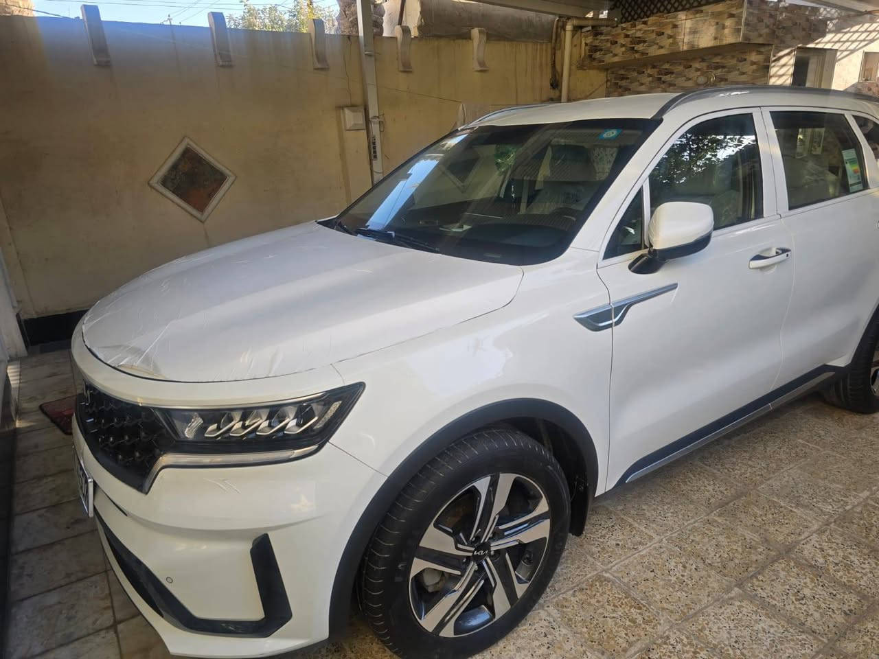 سلام عليكم للبيع 2023 
ماشيه 25 الف بعدها بحالت الوكاله
موصفات معروف
6 سلندر
7 راكب
السعر 315 وبيها مجال
***********
