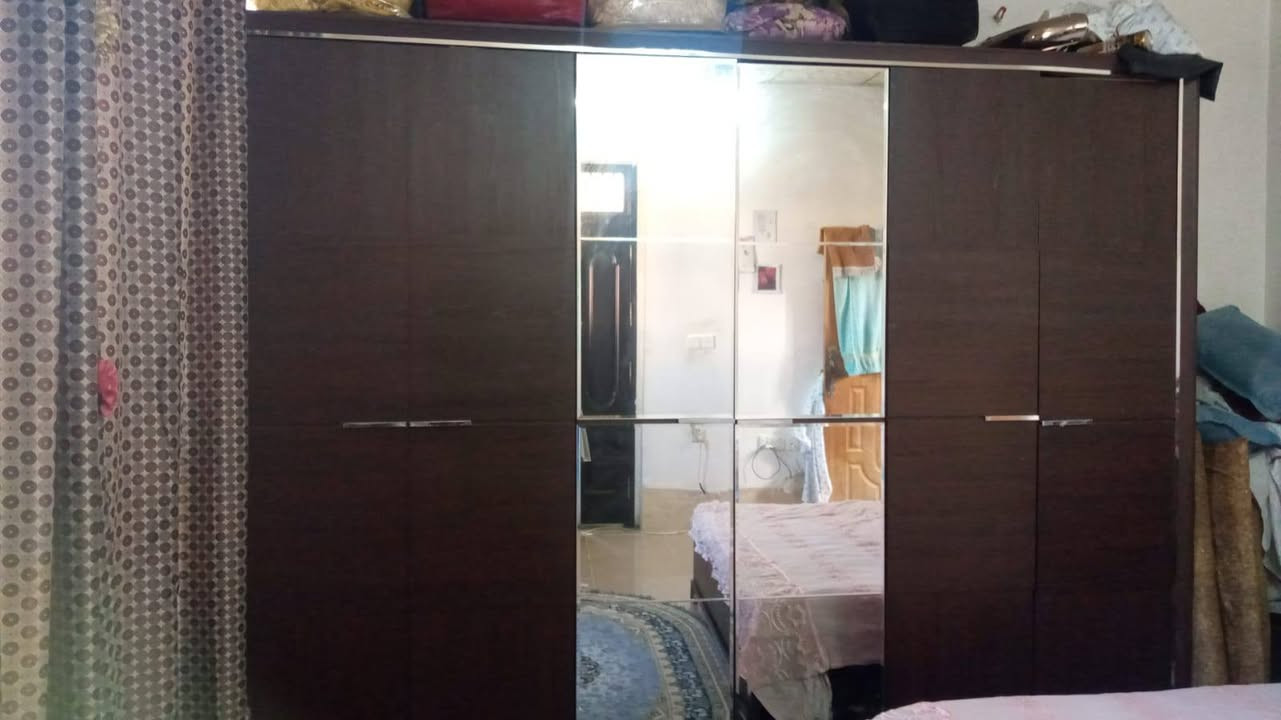 قرفه اخشاب للبيع 
عنوان فرمان باران خلف سوبر ماركت سوفار 
تواصل ***********
