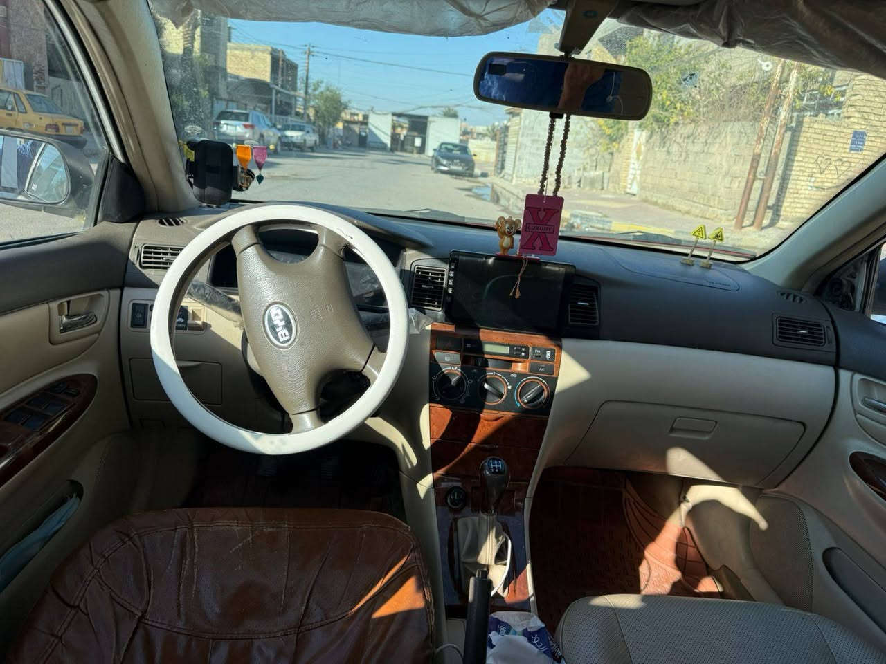 السلام عليكم 
سياره بي واي دي F3 كير عادي مكينه لانسر ياباني بلادي 
السياره فول مواصفات عدا البصمه 
ضربة السياره جاملغ وباب خلفي يمين السعر 63الاستفار على الرقم متواجد فقط
***********
