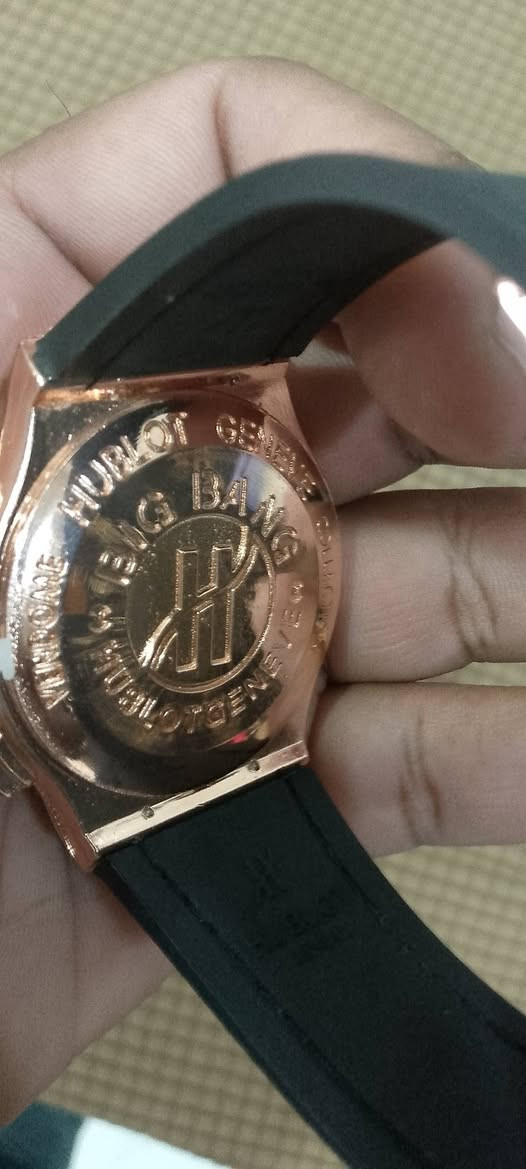 هابلوت 
مختمه  اميال لويمنوس 
تاريخ يومي 
زجاج فول كلير ضد الجدش والكسر 
شغاله وكامله ١٠٠ على ١٠٠ 
السعر 20 الف مع التوصيل


**إذا كنت صاحب هذا الإعلان وتريد حذفه لأي سبب، رجاءا أرسل رسالة إلى الدعم الفني**